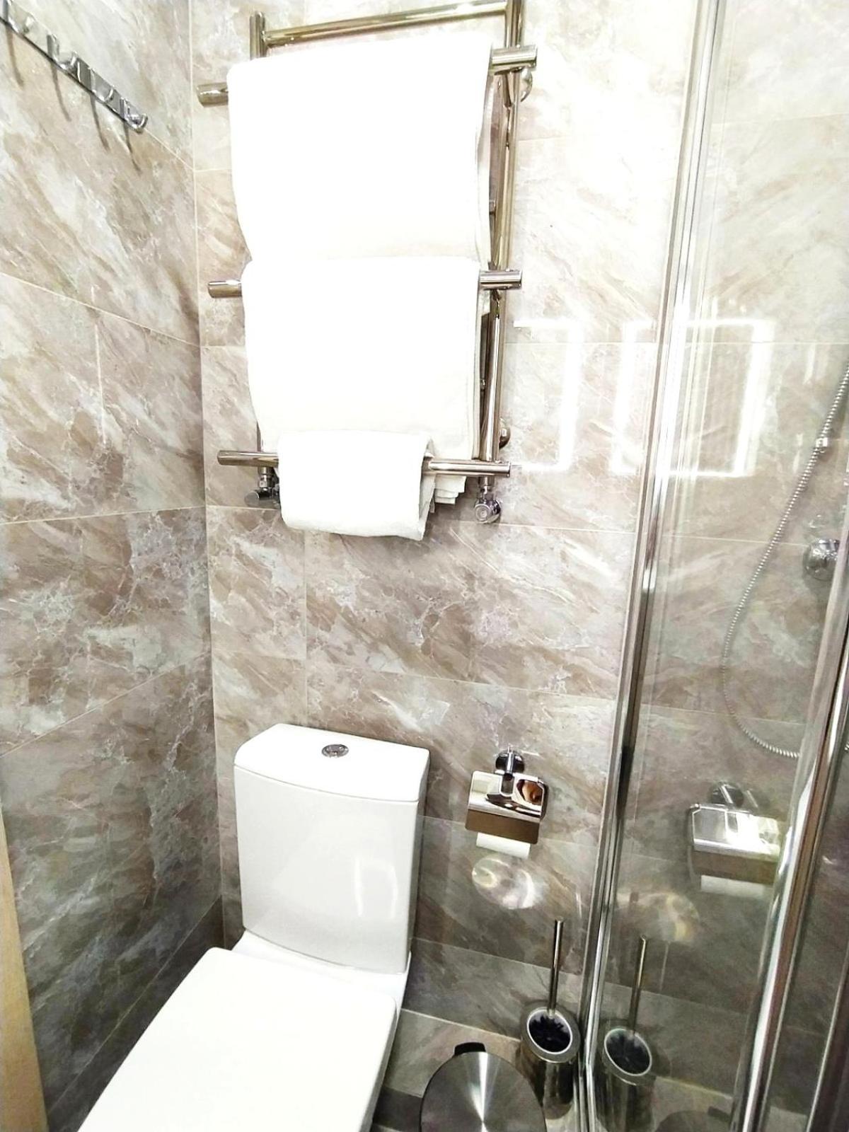 Аpartment З Балконом Жд Вокзал, Центр Apartman Lviv Kültér fotó
