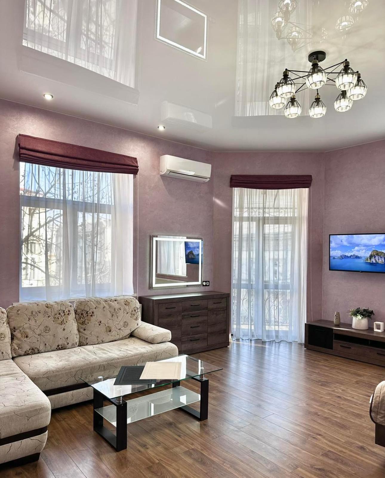 Аpartment З Балконом Жд Вокзал, Центр Apartman Lviv Kültér fotó